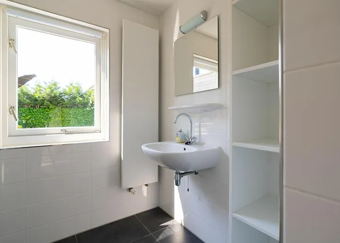 Zuiderdiep 6 Noordzeepark - Ouddorp, Near The - Not For Companies * Ouddorp